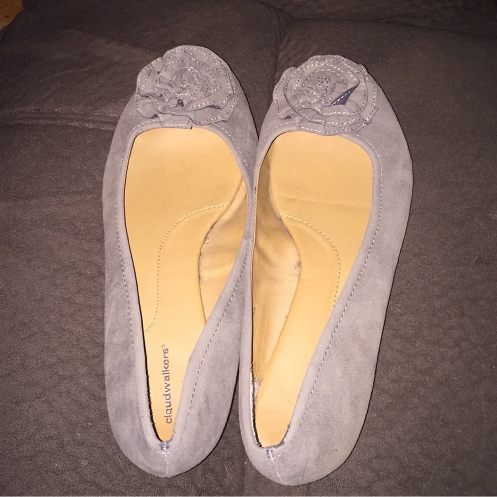 Grey flats, SO cute